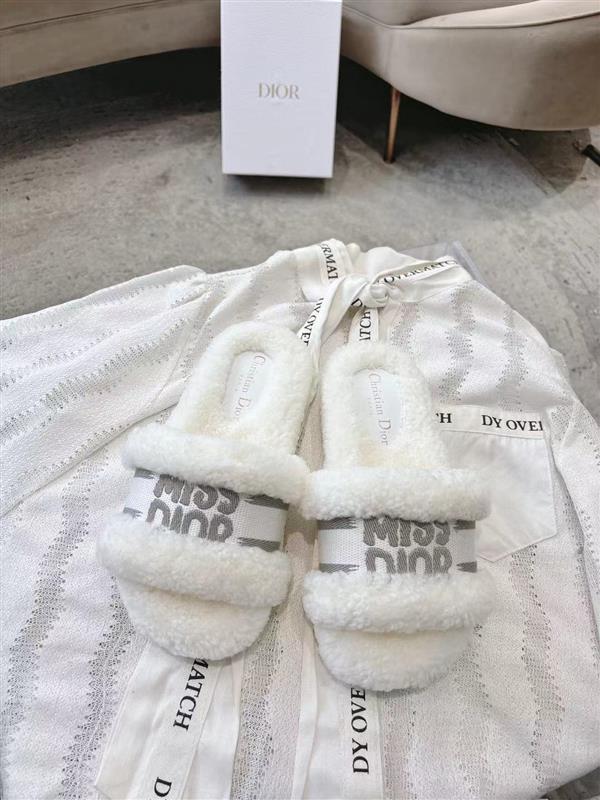 20251128184318941 220